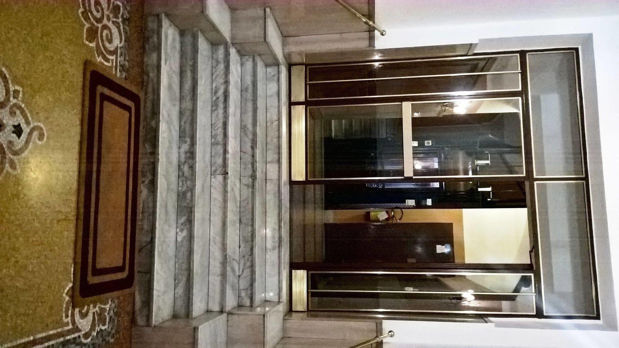 Gigi Holiday Rooms Ρώμη Εξωτερικό φωτογραφία