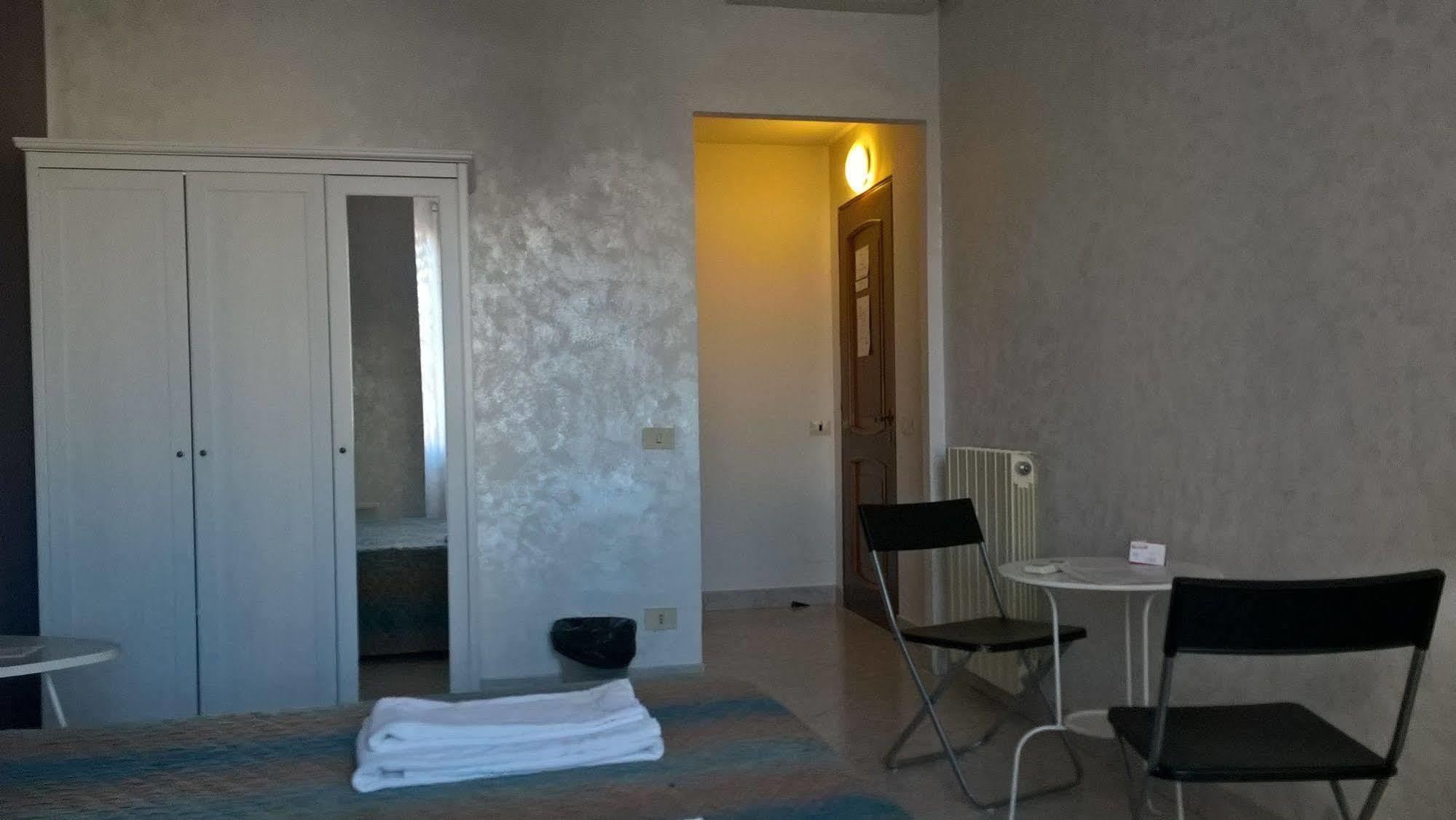 Gigi Holiday Rooms Ρώμη Εξωτερικό φωτογραφία
