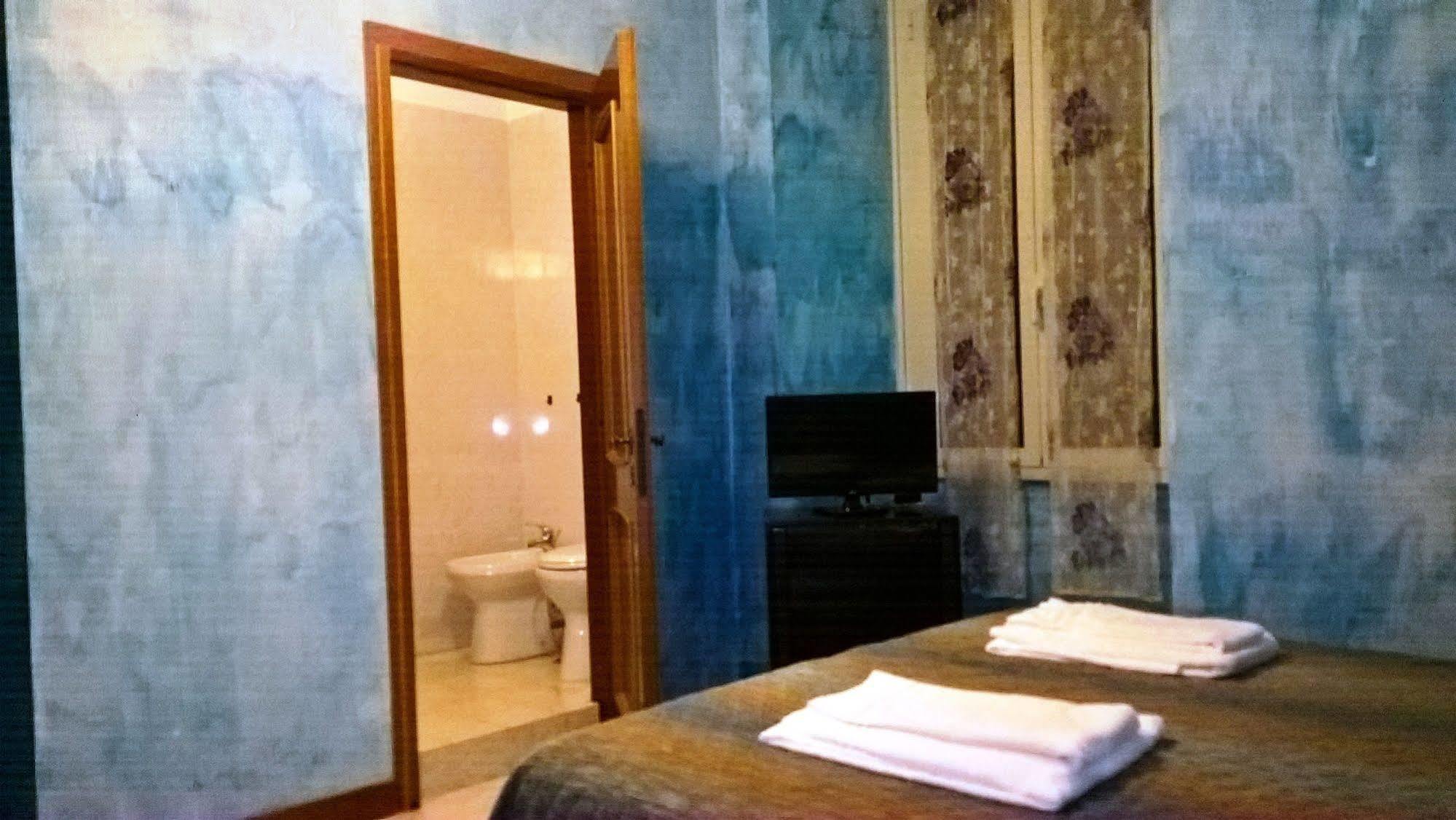 Gigi Holiday Rooms Ρώμη Εξωτερικό φωτογραφία